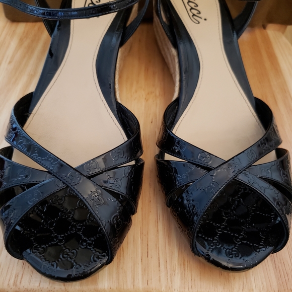 Gucci Microguccissima PATENT LEATHER BLACK COLOR - Picture 8 of 8